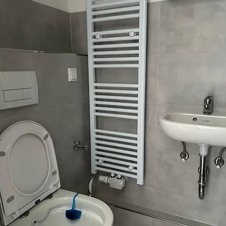 Апартаменты Sanierter Altbau - 5 Bett Вупперталь